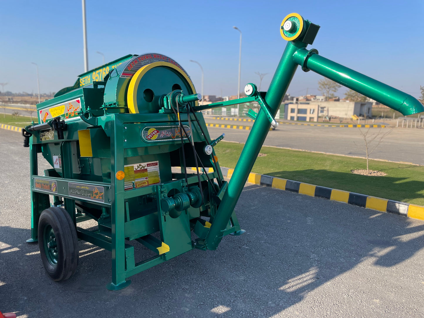 Wheat Thresher 5 FT (With Verm)